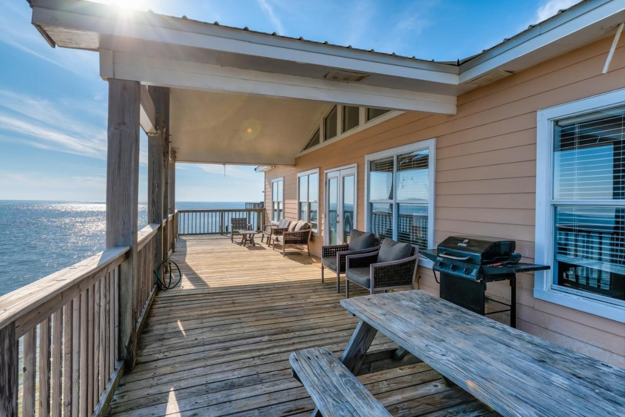Sun Spot - True Gulf Front Private Home With Lovely Gulf Side Deck, Home Dauphin Island Exterior photo
